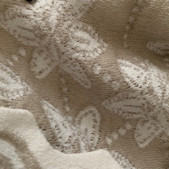 D. Exterior Off Shoulder Knit Pattern Dress - Picture 7 of 11